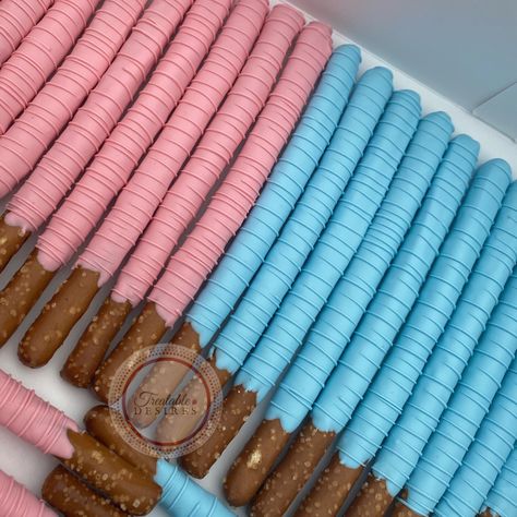 Blue And Pink Candy Table, Cute Gender Reveal Snack Ideas, Gender Reveal Ideas Sweets Table, Pink And Blue Pretzels Gender Reveal, Chocolate Covered Pretzel Rods Gender Reveal, Pink And Blue Chocolate Covered Pretzels, Sweets For Gender Reveal, Pink And Blue Snacks Gender Reveal, Pretzel Gender Reveal