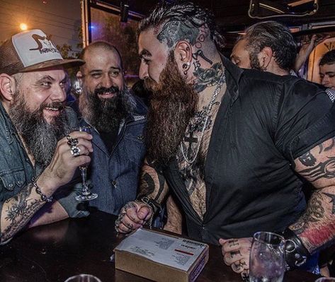 7,896 mentions J’aime, 139 commentaires - ⠀⠀⠀⠀⠀⠀⠀⠀⠀BEARDED VILLAINS (@beardedvillains) sur Instagram : "⚔��️ #Brotherhood WHAT DOES BROTHERHOOD MEANS TO YOU ? ( Comment below and tag your brothers ) This…" Badass Beard, Tatto Boys, Beard Tips, Big Beards, Rugged Men, Great Beards, Beard Tattoo, Hipster Man, Awesome Beards