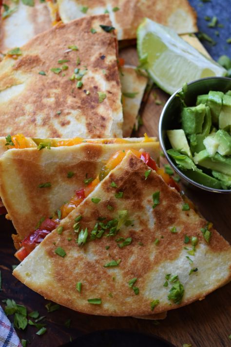 Roasted Red Pepper Quesadillas Pepper Quesadilla, Veggie Nachos, Lunch Dishes, Roasted Tomato Salsa, Dinner Rotation, Spiced Rice, Fried Tortillas, Cheese Quesadilla, Spicy Salsa