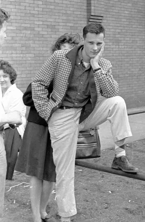 1950s Fashion Men, 1950s Mens Clothing, Fashion For School, 1950 Men, Teen Fashion Winter, 1950s Mens Fashion, Teen Fashion Trends, Fashion Preppy