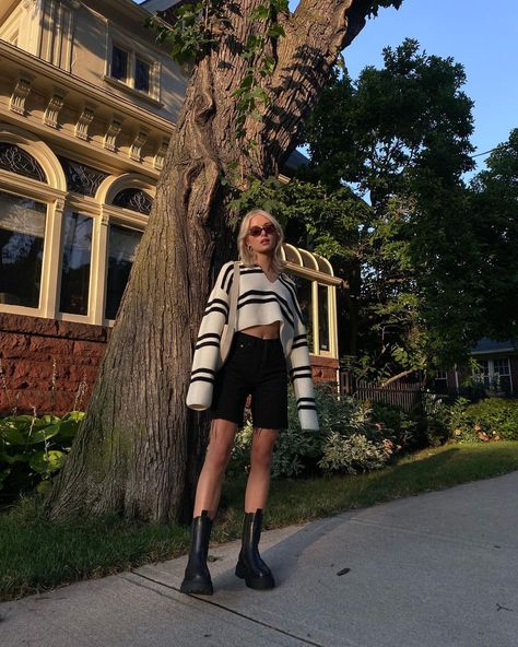 Oak And Fort Outfits, Bridget Brown, Oak And Fort, Celebrity Street Style, Teenager Outfits, High Waisted Trousers, Striped Sweater, Boots Outfit, Fall Looks