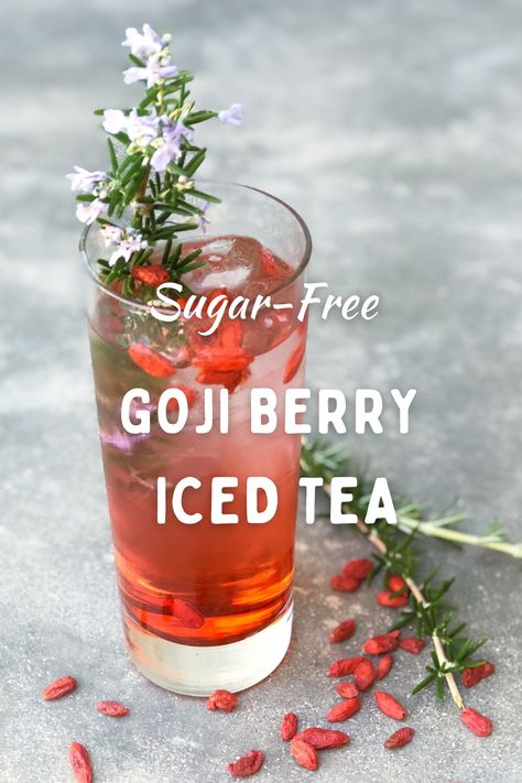 When it comes to tea, this is one of my favorites to make. This yummy, refreshing and antioxidant rich goji berry tea is sure to give you major Gwyneth Paltrow vibes. Add fresh herbs like mint for an added burst of flavor. Schisandra Berry Tea, Recipes With Goji Berries, Dried Goji Berry Recipes, Goji Berries Recipes, Yea Recipes, Antioxidant Recipes, Goji Berry Tea, Antioxidant Tea, Berry Iced Tea