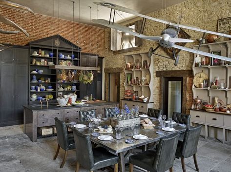 Closed Kitchen Design, Modern Country Kitchen, Country House Kitchen, Aynhoe Park, Closed Kitchen, Cosy Kitchen, Traditional Kitchen Design, Flagstone Flooring, Victorian Kitchen