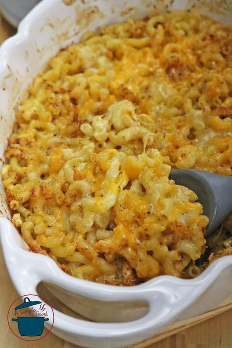 Whether you’re celebrating a special occasion or enjoying a casual night in, this Creole Baked Mac and Cheese is a dish that is perfect for sharing and savoring. This Mac and Cheese features a rich, creamy cheese sauce with a spicy kick, paired with perfectly cooked pasta. Every bite is […] The post Creole Baked Mac and Cheese appeared first on <a rel="nofollow" href="https://www.asimp... Creole Mac And Cheese, Southern Mac And Cheese, Creamy Cheese Sauce, Classic Mac And Cheese, Easy Pasta Salad Recipe, Cooked Pasta, Baked Mac N Cheese, Baked Mac, Cheesy Sauce