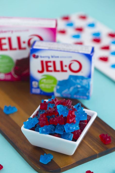 How to make the BEST homemade gummy bears with Jello, gelatin, & water! An easy 3-ingredient Jello gummy bear recipe you can have ready in 45 minutes. Jello Gummy Bear Recipe, Jello Gummies Recipe, Gummy Bear Recipe With Jello, Jello Gummy Bears, Gummy Recipes, Gummy Bear Recipe, Homemade Jello, Peach Jello, Jelly Gummies