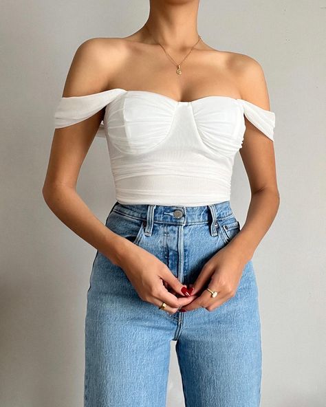 A moment for this dreamy Angelique Bodysuit 🤍✨ Sweetheart Neckline Off The Shoulder, Elegant Bodysuit, Mesh Bodysuit, Sweetheart Neckline, Blue Fashion, Snap Button, Fashion Boutique, Instagram A, Chic Style