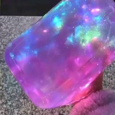 Sensory Images, Nice Hairstyle, Galaxy Slime, Diy Slime Recipe, Slime Vids, Slime Craft, Slime And Squishy, Sensory Boards, Fluffy Slime