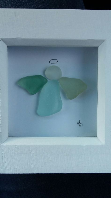 Angel Sea Glass Art, Seaglass Angel, Seaglass Picture, Sea Glass Angel, Beach Glass Projects, Seaglass Crafts, Broken Glass Crafts, Sea Glass Diy, Sea Glass Artwork