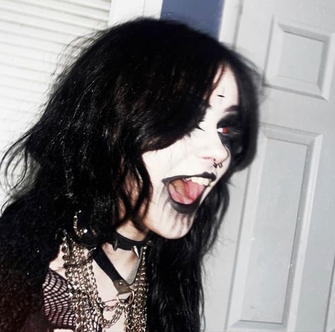 Corpse Paint, Goth Look, Goth Women, Goth Beauty, Goth Makeup, Goth Aesthetic, Gothic Girls, Gothic Outfits, Alternative Outfits