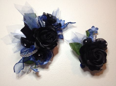 Black And Blue Corsage, Prom Corsage Blue, Prom Corsage Diy, Black Corsage, Blue Corsage, Blue Boutonniere, Prom Corsages, Prom Corsage And Boutonniere, Diy Corsage