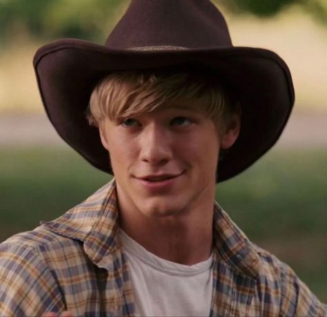 Lucas Till Hannah Montana, Hannah Montana The Movie, Lucas Till Macgyver, Lucas Till, Boy Face, Hannah Montana, Cute N Country, Fictional Crushes