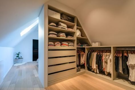 Attic Bedroom Storage, Attic Wardrobe, Bedroom Built In Wardrobe, Attic Bedroom Designs, Attic Closet, Closet Renovation, Closet Layout, Attic Bedrooms, Loft Bedroom