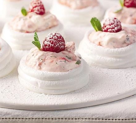 Meringue Nests, Gordon Ramsay Recipe, Small Desserts, Low Fodmap Recipes, Summer Berries, Fodmap Recipes, Bbc Good Food Recipes, Pavlova, Finger Food