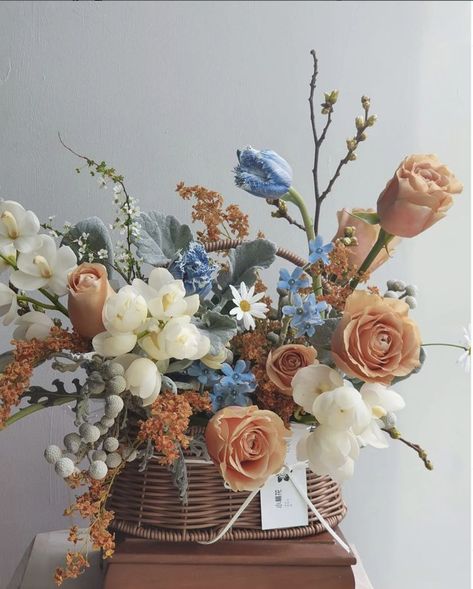 Blue And Beige Flowers, Muted Color Flower Arrangements, Blue And Cream Floral Arrangements, Blue Fall Flower Arrangements, Blue Fall Floral Arrangements, September Flower Arrangements, Blue And Orange Flower Arrangements, Coastal Flower Arrangements, Coastal Fall Wedding