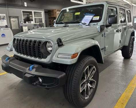 Jeep Wrangler Unlimited JL Sport S 4XE Earl Clearcoat Special Edition Jeep Wrangler Earl Gray, Jeep Wrangler Girly, Lifted Jeep Wrangler, 4 Door Jeep Wrangler, Car Jeep, White Jeep, Cars Jeep, Wrangler Jeep, Dream Vehicles