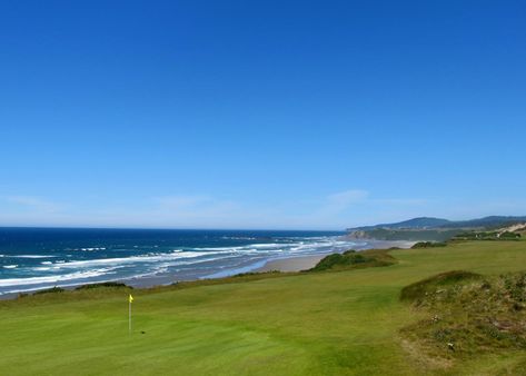 Bandon Dunes: 18 things you must know before planning your trip | Courses | Golf Digest Bandon Dunes Golf, Halfway House, Golf Digest, Time To Leave, Cultural Activities, Pacific Ocean, Stunning View, Plan Your Trip, You Must