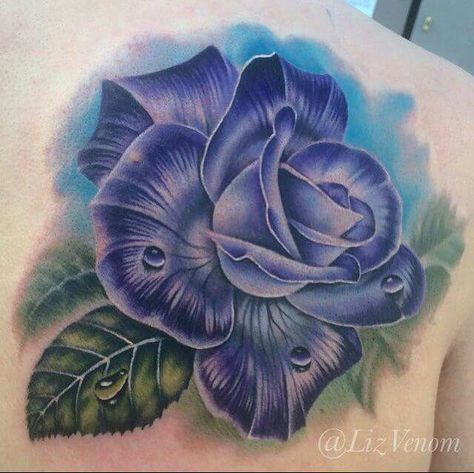 Nice Bombshell Tattoo, Purple Rose Tattoo, Purple Rose Tattoos, Realistic Rose Tattoo, Rose Drawing Tattoo, Piercings Ideas, Red Rose Tattoo, Realistic Rose, Flower Drawings