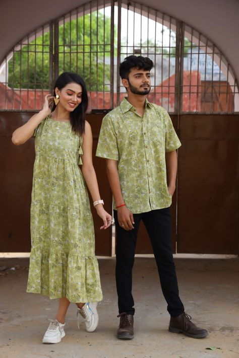 Couple Twinning Outfits Indian, Couple Matching Outfits Indian, Couple Twinning Outfits, Couple Dresses, Couple Outfits Matching, Cloth Collection, Cotton Tops Designs, Couple Clothes, Pre Wedding Photoshoot Outfit