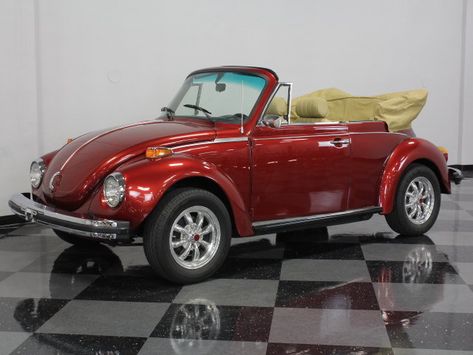 With VW Beetles becoming legitimate collectors' items, you're seeing more and more of them with high-quality restorations like this 1978 Super Beetle... Volkswagen Super Beetle, Slug Bug, Vw Beetle Convertible, Vw Super Beetle, Counting Cars, Green Beetle, Super Beetle, Beetle For Sale, Hummer Cars