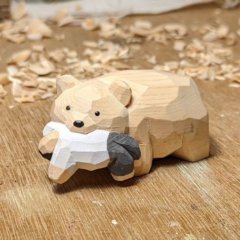 Whittling Projects, Simple Wood Carving, Wood Carving Designs, Carving Designs, Wood Carving Art, Wooden Animals, Whittling, Wood Toys, A Wood