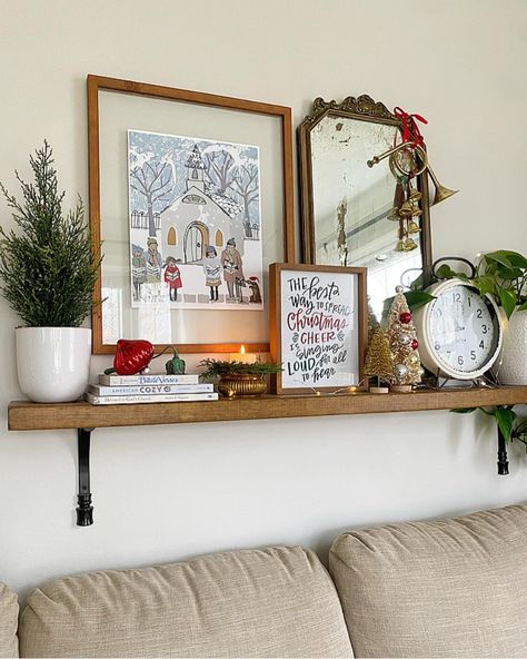 Shelf Above Couch Christmas Decor, Christmas Decor For Floating Shelves, Christmas Wall Shelf Decor Ideas, Christmas Floating Shelves Decor, Christmas Shelf Decor Ideas Living Room, Living Room Shelf Ideas, Shelf Above Couch, Christmas Shelf Decor, Small Wall Shelf