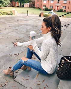 Bouncy Ponytail, Thanksgiving Outfit Women Casual, Ponytail Straight, Mantel Outfit, Daily Aesthetic, Southern Curls And Pearls, Long Ponytail, Thanksgiving Outfit Women, Tennis Shoes Outfit