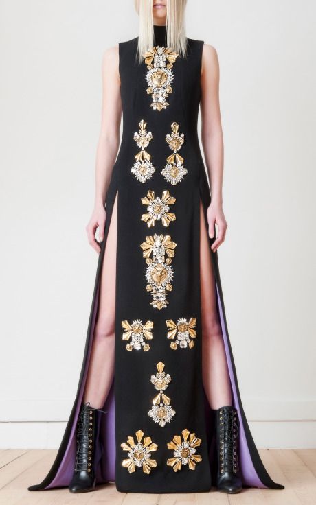 Fausto Puglisi Fausto Puglisi, Wool Crepe, Embroidered Wool, Fantasy Dress, Fashion Costume, Fantasy Fashion, Fashion Wear, Beautiful Gowns, Costume Design