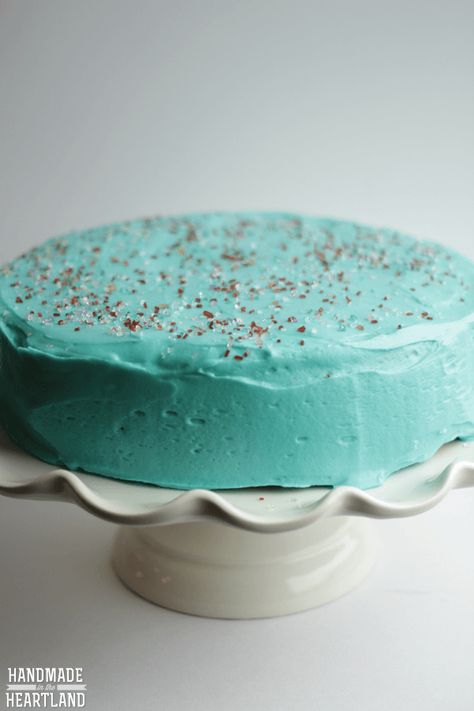 The Best Buttercream Icing Recipe!  Your search for the perfect birthday cake frosting will end here!  ~ Uncommon Designs Best Buttercream Icing, Cake Icing Recipe, Cupcake Blue, Buttercream Icing Recipe, Best Buttercream, Ganache Recipe, Buttercream Icing, Cake Icing, Icing Recipe