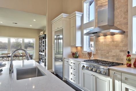 Vent Contemporary Small Kitchens, Thermador Kitchen, Used Kitchen Cabinets, Building Kitchen Cabinets, Thermador Appliances, Award Winning Kitchen, Kitchen Appliances Luxury, White Kitchen Decor, Kitchen And Bath Remodeling