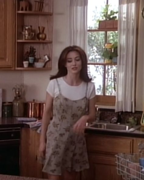 Late 90s Style, 1989 Fashion Women, 90s Style Summer Outfits, Brenda 90210 Fashion, Real 90s Outfits, 90s Tv Outfits, Brenda 90210 Outfits, 90s Mum Fashion, 80s Casual Dress