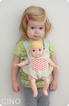 bear/doll carriers Baby Doll Carrier Pattern, Doll Carrier Pattern, Baby Doll Carrier, Carrier Pattern, Diy Sy, Doll Carrier, Bitty Baby, Bear Doll, Baby Carrier