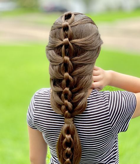 New tutorial uploaded😃 “Laced Chain Link Braid” Give this a try and let us know what you think😊 #LDTFrenchBushelBraid #FrenchBushelbraid #bushelbraid Chain Braids, Chain Link Braid, Chain Braid, Short Hair Black, Hair Twist, Braid Hairstyle, School Hair, Braids Hairstyles Pictures