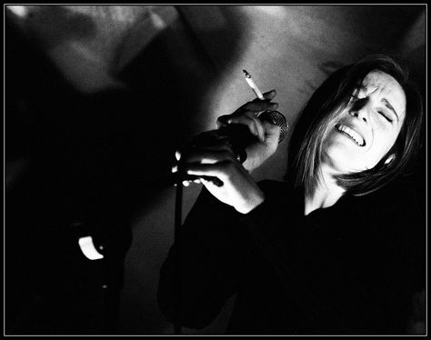 Beth Gibbons of Portishead Beth Gibbons, Trip Hop, Musica Rock, Alternative Music, Artist Life, Last Fm, Black Sabbath, Latest Music, Music Stuff