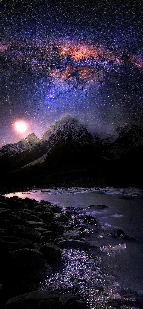 Milky Way, spectacular night sky in New Zealand Mystic Backgrounds, Moon Wallpapers, Purple Vibe, Mountain Ash, Night Sky Wallpaper, Galaxy Pictures, Wallpaper Doodle, Black Holes, Sky Full Of Stars