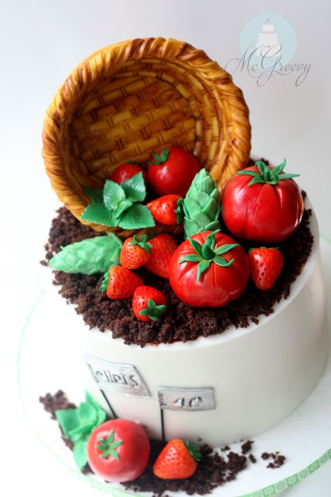 Edible Basket, Vegetable Garden Cake, Tomato Cake, Cake Basket, Vegetable Cake, Fondant Flower Cake, Basket Tutorial, Garden Cakes, 3d Cakes