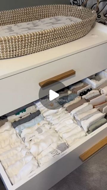 Folding Newborn Clothes, How To Organize Baby Clothes, How To Fold Baby Clothes, Folding Baby Clothes, Clothes Tips, Baby Nursery Inspiration, Baby Clothes Organization, Baby Boutique Clothing, Baby Chicks