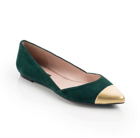 cap toe Dressy Flats, Mode Shoes, Green Flats, Shoe Gallery, Shoe Closet, Crazy Shoes, Shoe Obsession, Gold Dress, Beautiful Shoes