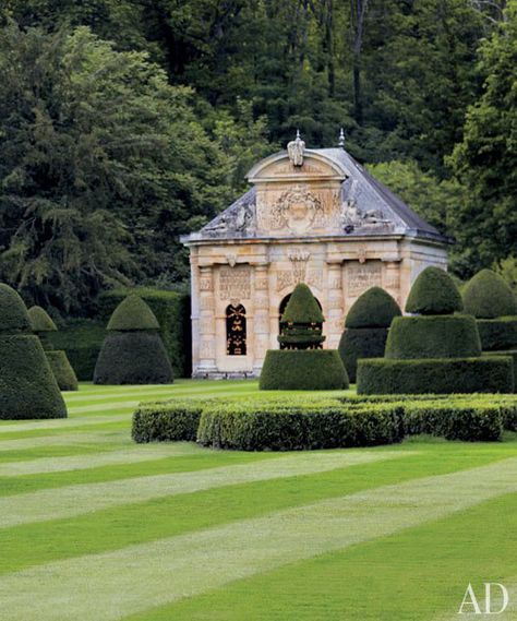 Valentino grounds of Château de Wideville near Paris Shell Grotto, Garden Follies, Modern English Country, Country Garden Design, Topiary Garden, English Gardens, Formal Garden, English Country Gardens, Chateau France