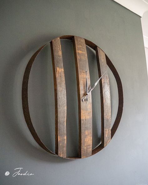 Wine Barrel Clock, Fireplace Clock, Wine Barrel Crafts, Wood Clock Design, Barrel Ideas, Wine Barrel Rings, Wine Furniture, Whiskey Room, Whiskey Barrel Furniture