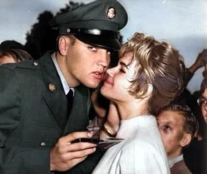 Elvis Kissing, Elvis Today, Elvis Presley Army, Elvis Memorabilia, Army Day, Elvis Presley Pictures, Nat King Cole, Elvis Presley Photos, Chuck Berry