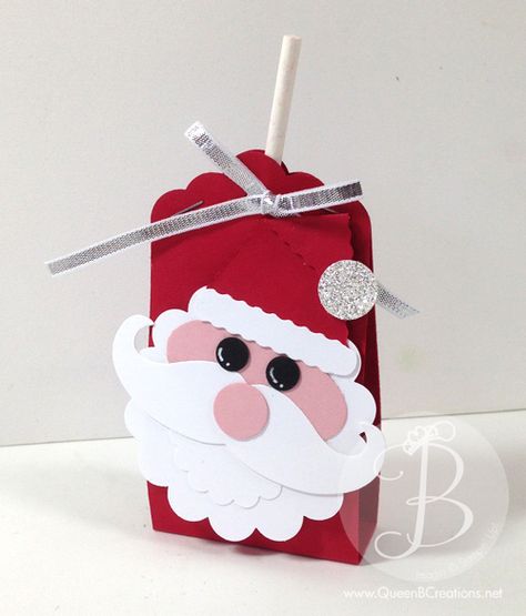 Xmas Arrangements, Christmas Treats Holders, Punch Art Cards, Punch Ideas, Tootsie Pop, Treat Holders, Candy Crafts, Christmas Paper Crafts, Christmas Favors