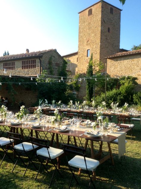 Tuscan Garden Wedding, Borgo Petrognano, Italian Wedding Venues, Tuscan Garden, Roman City, Tuscan House, Tuscany Wedding, Style Table, Venue Ideas