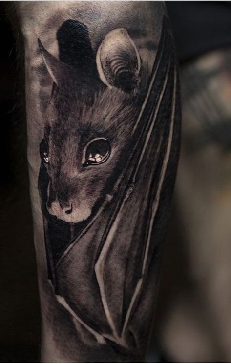 Bat Tattoo For Women, Realistic Bat Tattoo, Bat Tattoos For Women, Bat Neck Tattoo, Vampire Tattoo Ideas, Bat Tattoos, Bats Tattoo Design, Animal Tattoos For Women, Bat Photos