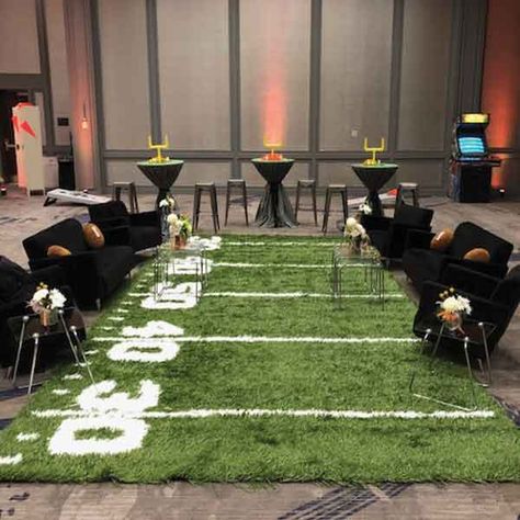 30th Birthday Sports Theme, Football Hall Of Fame Party Ideas, Outdoor Football Watch Party, Sports Hall Of Fame Party Ideas, Sports Themed Corporate Event, Football Event Ideas, Tailgating Theme Party, Football Theme Corporate Event, Nfl Tailgate Ideas