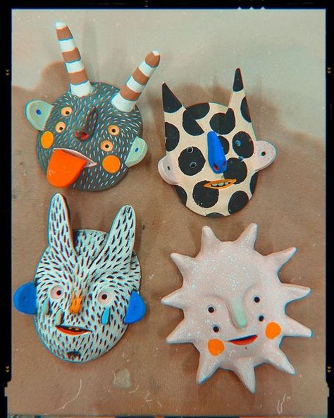 Ceramic Masks, Ceramic Mask, Animal Mask, Paper Mache Art, Tanah Liat, Masks Art, Clay Art Projects, Diy Clay Crafts, Clay Ceramics