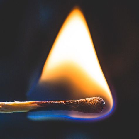 Art With Fire, Fire Reference Photo, Flame Reference, Match On Fire, Lighter Photography, Heat Aesthetic, Match Burning, Match Drawing, Fire Reference