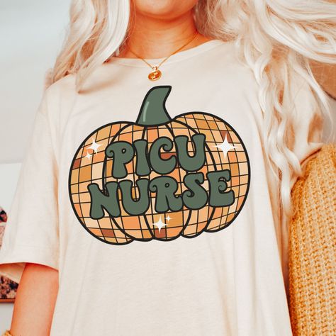 Fitted Shirts, Autumn T Shirts, Trendy Aesthetic, Phone Screens, Rolled Sleeves, Thanksgiving Gift, Nursing Tshirts, Fall Shirt, Cute Pumpkin