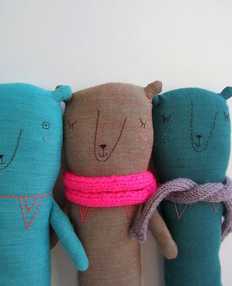 Gift Wrapper, Soft Sculpture, Fabric Dolls, Softies, Little People, Diy Inspiration, Handmade Toys, Art Toy, Plush Dolls