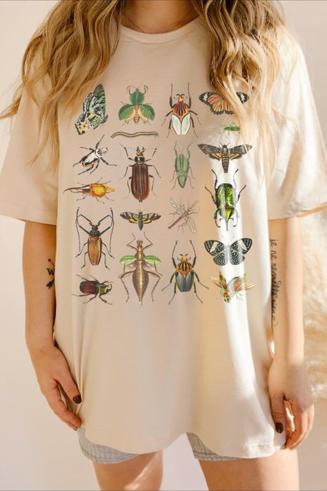 Vintage Aesthetic Grunge, Vintage Entomology, Colorful Insects, Girl Camping, Bug Shirt, Clothes Cottagecore, Goblincore Fairycore, Camping Clothes, Moth Butterfly