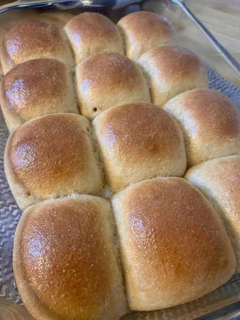 Quick 60 Minute Fresh Milled Dinner Rolls - Lovely Bell Bakes % Fresh Milled Flour Dinner Rolls, Fresh Milled Dinner Rolls, Fresh Milled Rolls, Lovely Bell Bakes, Quick Dinner Roll, Milling Flour, Fresh Buns, Whole Wheat Dinner Rolls, Wheat Dinner Rolls